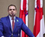 Zé Ricardo questiona contratos da família Cidade com o Governo do AM
