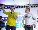 Alberto Neto e Frank Parente durante comício em Manaus (Foto: Divulgação/Assessoria)