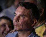 Em sabatina, Flávio não explica propostas e faz acusações sem provas