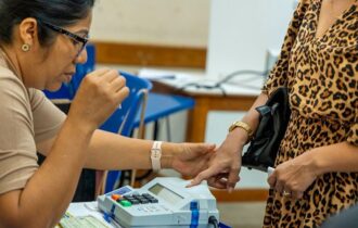 Abstenção no segundo turno para presidente foi a menor desde 2006