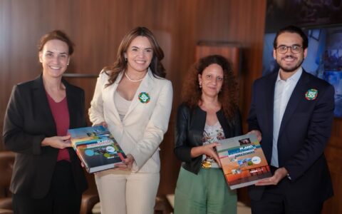 Alessandra Campelo apresenta desafios eleitorais do AM a representantes da União Europeia