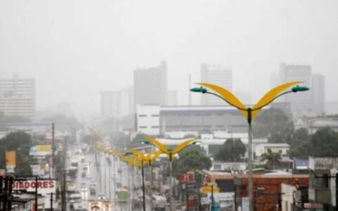 Chuva forte com raios faz Manaus se aproximar da média de precipitação de outubro