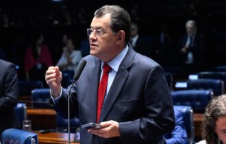 Com apoio de Eduardo Braga, Senado aprova ampliação do adicional para servidores federais em áreas de fronteira