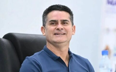 David Almeida comemora aprovação do fim da escala 6x1 no Senado