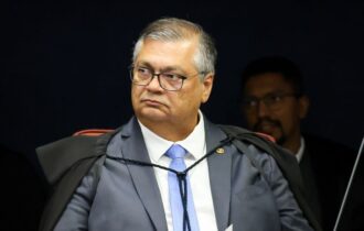 Dino aciona PF para apurar interferência externa nas eleições