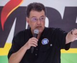 Eduardo Braga critica ideologia e promete 14º e 15º salários para educação no AM