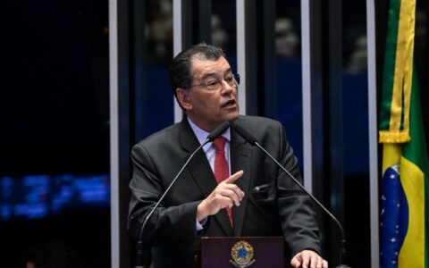 Eduardo Braga defende o fim da escala 6x1 com foco em qualidade de vida e transição responsável