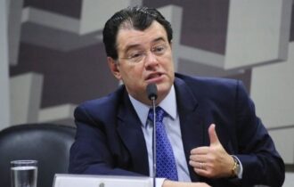 Eduardo Braga destaca adicional de fronteira e defende integração na segurança pública