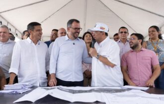 Eduardo Braga e ministro de Portos acompanham avanço das obras do Porto da Manaus Moderna