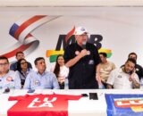 Eduardo Braga reúne frente ampla de prefeitos, parlamentares e lideranças de diferentes partidos e convoca grande ato por Lula e Omar neste domingo