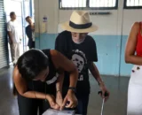 Eleitores de várias gerações escolhem o futuro do país