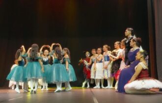 Espetáculo de balé clássico reúne estudantes e famílias em Manaus