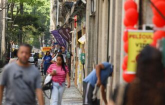 Fim da escala 6x1 reacende debate sobre saúde e família