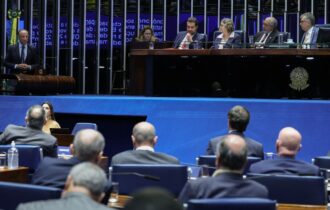 Senado vota fim da escala 6x1 e deve analisar PEC da Segurança Pública