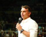 Flávio Bolsonaro diz que Zona Franca de Manaus é “sagrada” durante debate