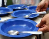 Governo do AM acumula cobranças por falhas na merenda escolar