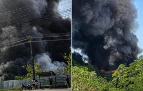 Incêndio atinge área de recicláveis e espalha fumaça no Puraquequara