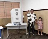 Isael Munduruku vota em Manaus no primeiro turno das eleições