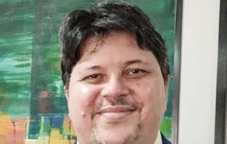 Jornalista brasileiro crítico a Milei é deportado da Argentina