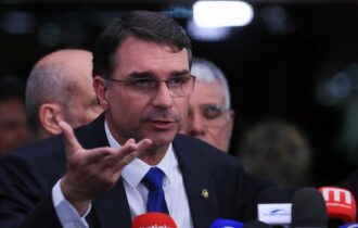 MDB articula apoio a Flávio Bolsonaro sem adesão do Amazonas