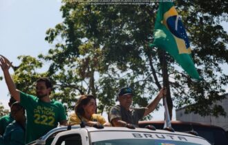 Motocarreata de Maria do Carmo expõe ausência de nomes do PL às vésperas da eleição