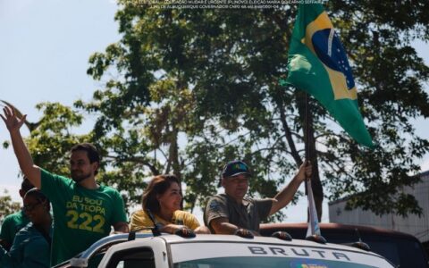 Motocarreata de Maria do Carmo expõe ausência de nomes do PL às vésperas da eleição