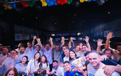 Omar Aziz alerta aliados: “Não tem que se acomodar”