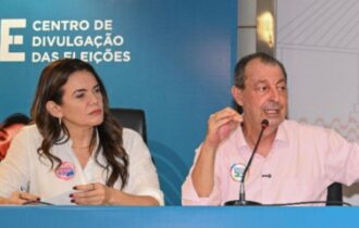 Omar Aziz e Alessandra Campêlo (Foto: Lucas Bentes/Portal AM1)