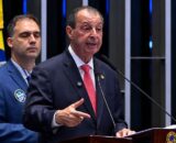 Omar Aziz chama fim da escala 6x1 de conquista histórica dos trabalhadores