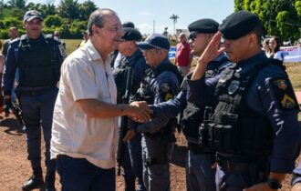 Omar Aziz promete delegacias 24 horas e concurso para 5 mil policiais no Amazonas