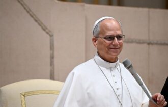 Papa está internado para retirada de nódulo no pulmão