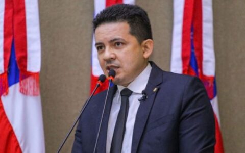 Péricles atribui reeleição a trabalho e declara apoio a Maria do Carmo