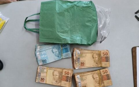 PF apreende R$ 27,8 mil em espécie e material de campanha em avião no AM