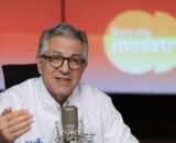 PF desmente Veja e Padilha aciona Justiça sobre fake news contra Lula
