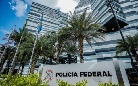 PF pede mais 90 dias para investigar dinheiro de filme sobre Bolsonaro