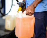 Postos de combustíveis do Amazonas terão que identificar compradores de gasolina em galões