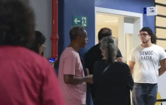 Prazo para votar termina às 17h, no horário de Brasília