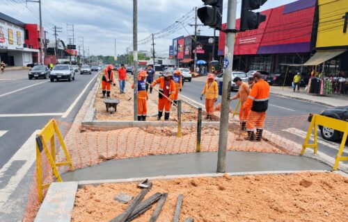 Prefeitura de Manaus avança em obra de novo retorno na Torquato Tapajós para facilitar acesso ao Parque São Pedro