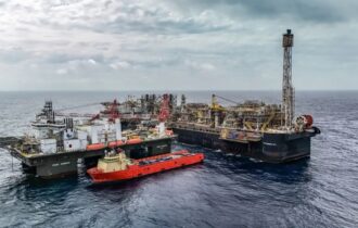 Produção de petróleo e gás bate recorde no Brasil em 2025