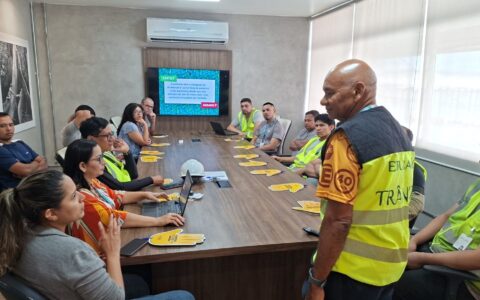 Projeto Condutor Consciente orienta trabalhadores em Manaus