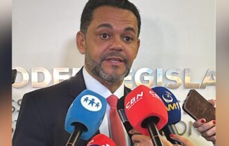 Rozenha cobra Roberto Cidade por mais de R$ 350 milhões em emendas parlamentares