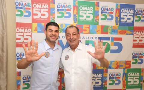 Saullo Vianna reforça apoio a Omar Aziz com gesto “SOMAR” no segundo turno