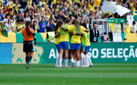 Seleção feminina bate Argentina por 3 a 1 em Porto Alegre