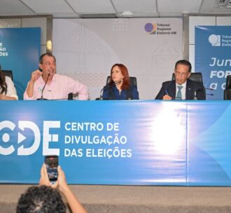 TRE-AM recebe governador eleito Omar Aziz após resultado do 2° Turno