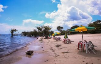 Turismo no Amazonas registra queda de 15% em agosto em meio a impactos da fumaça