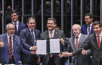 Veja o que muda com a promulgação da emenda sobre o fim da escala 6x1