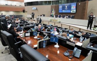 Vereadores de Manaus terão R$ 2,9 milhões cada em emendas para 2027