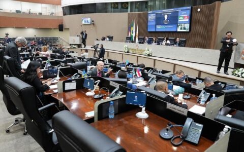 Vereadores de Manaus terão R$ 2,9 milhões cada em emendas para 2027