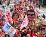 Apoiadores de Lula fazem mobilização no Centro de Manaus antes da eleição