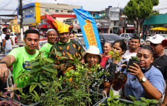 Zona Oeste recebe 400 mudas em ação ambiental em Manaus